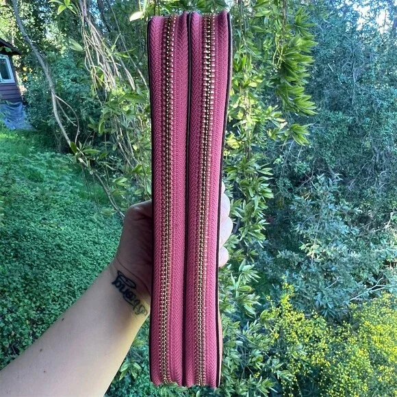 COACH Double Zip-Around Travel & Phone Wallet PINK Leather w Gold Hardware NWOT - Picture 12 of 13